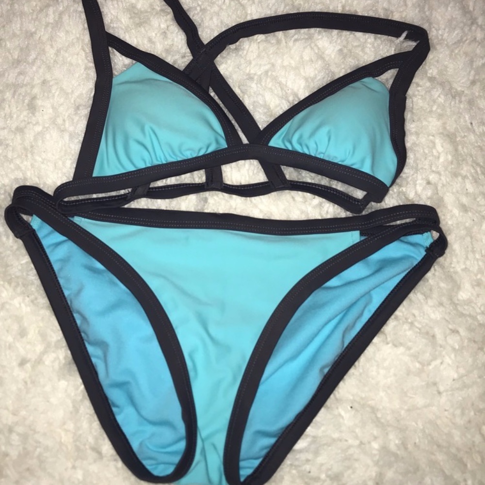 XS bikini